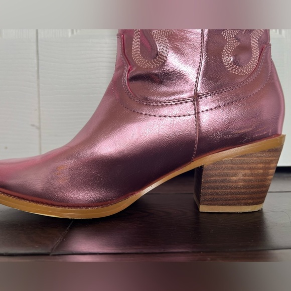 Pink Metallic Cowboy Boots - Picture 4 of 8